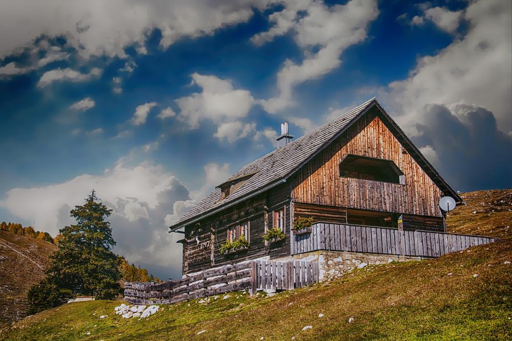 scenic chalets-8357b8b3b462427baa38833addad7b96.jpg scenic chalets